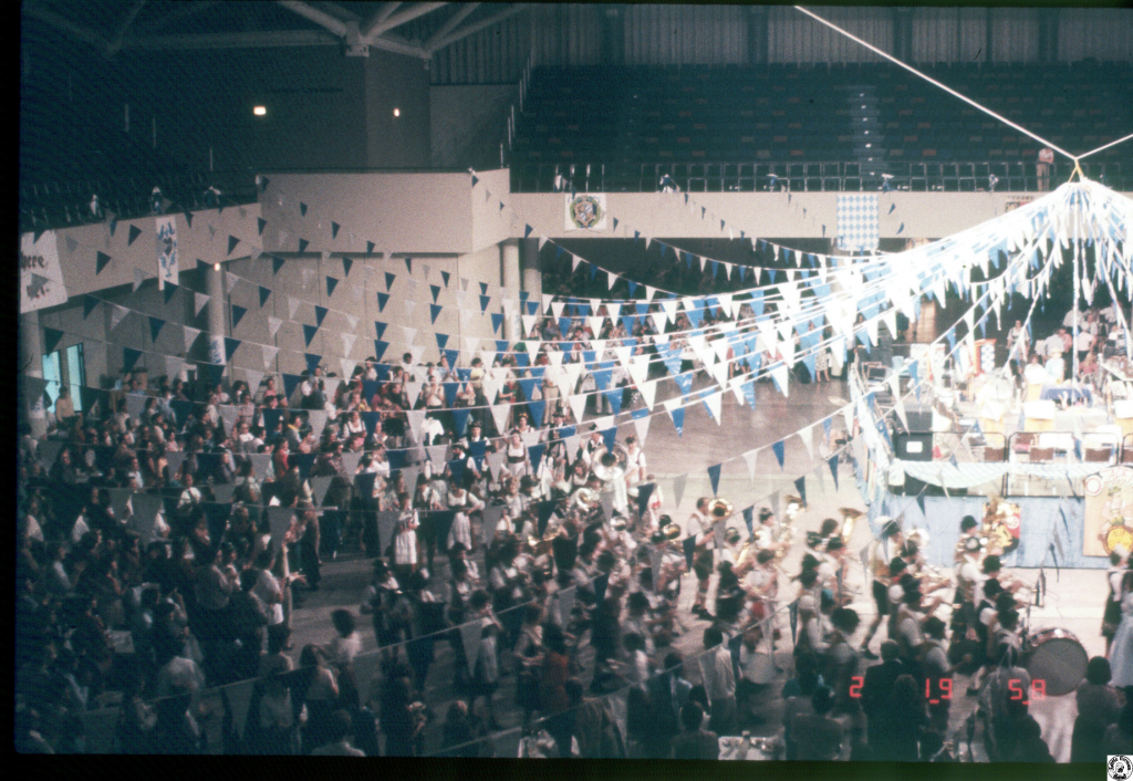 1982 10 02 Oktoberfest 03.jpg
